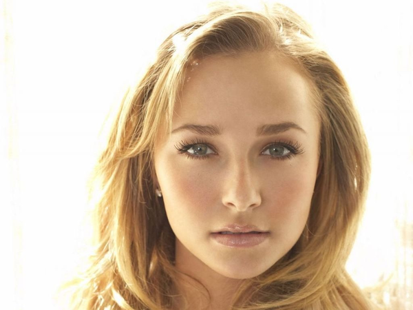 Hayden Panettiere Face X image