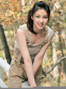 Takei Emi Clover Image