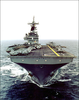 Uss Kearsarge (lhd 3) Underway. Image