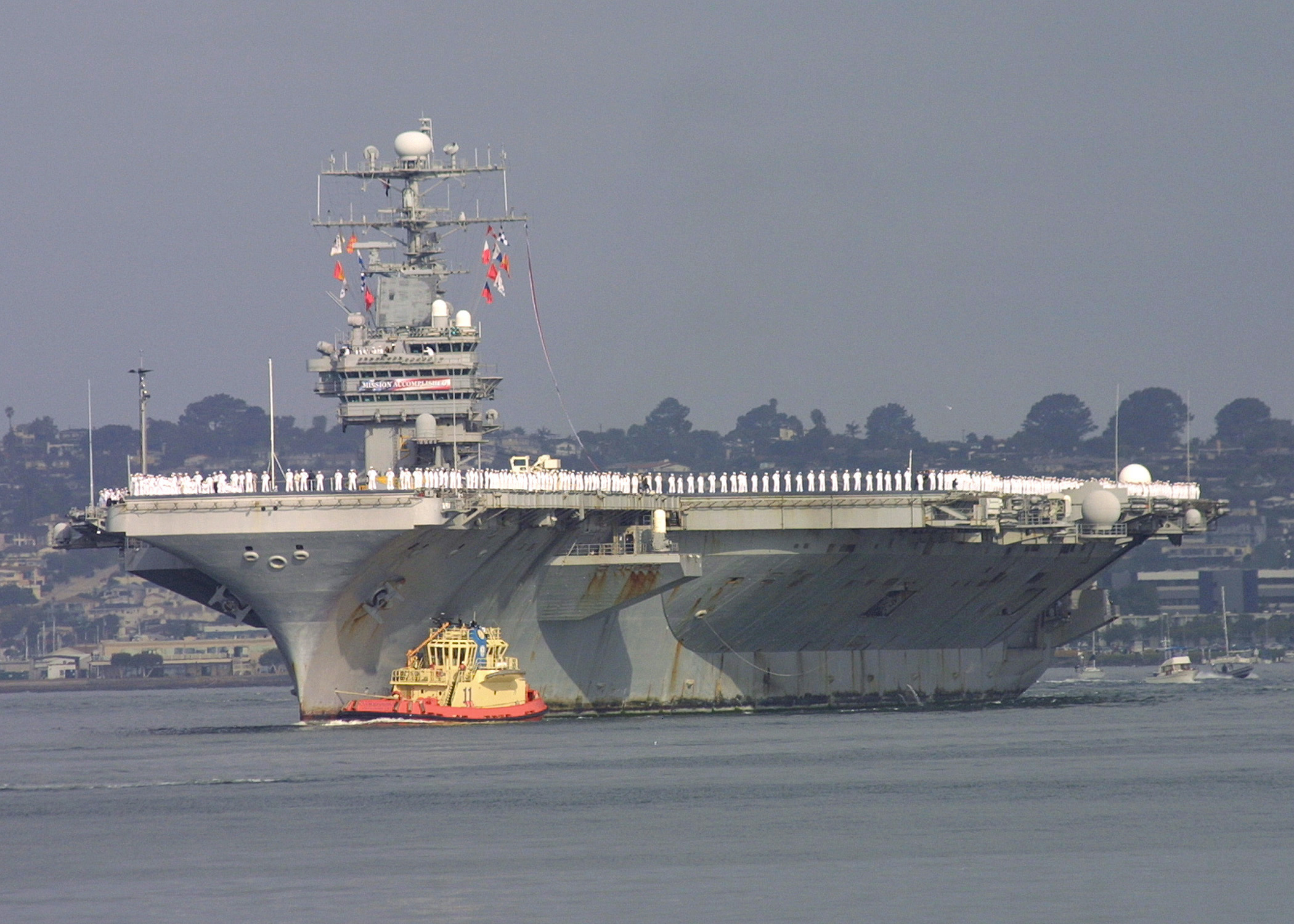 The Aircraft Carrier Uss Abraham Lincoln (cvn 72) Pulls Into San Diego